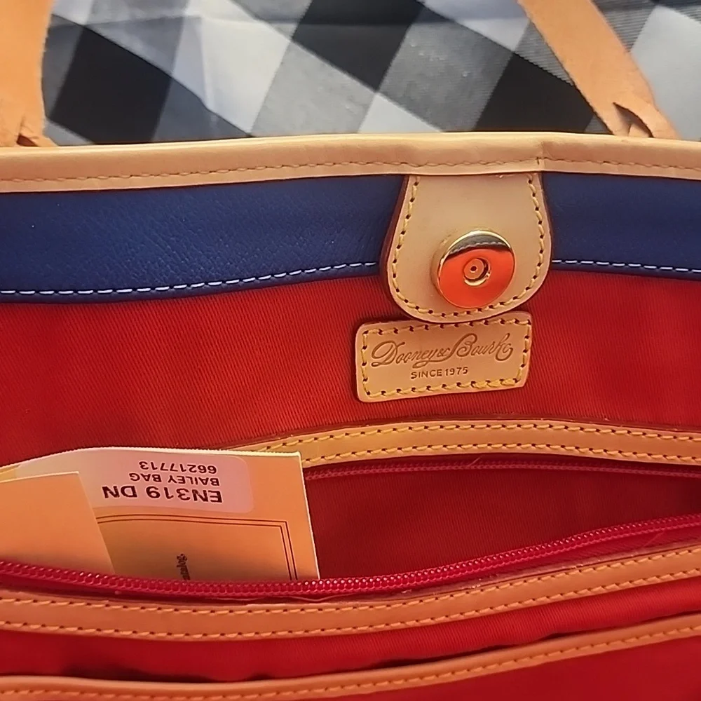 Purse - Picture 2 of 14